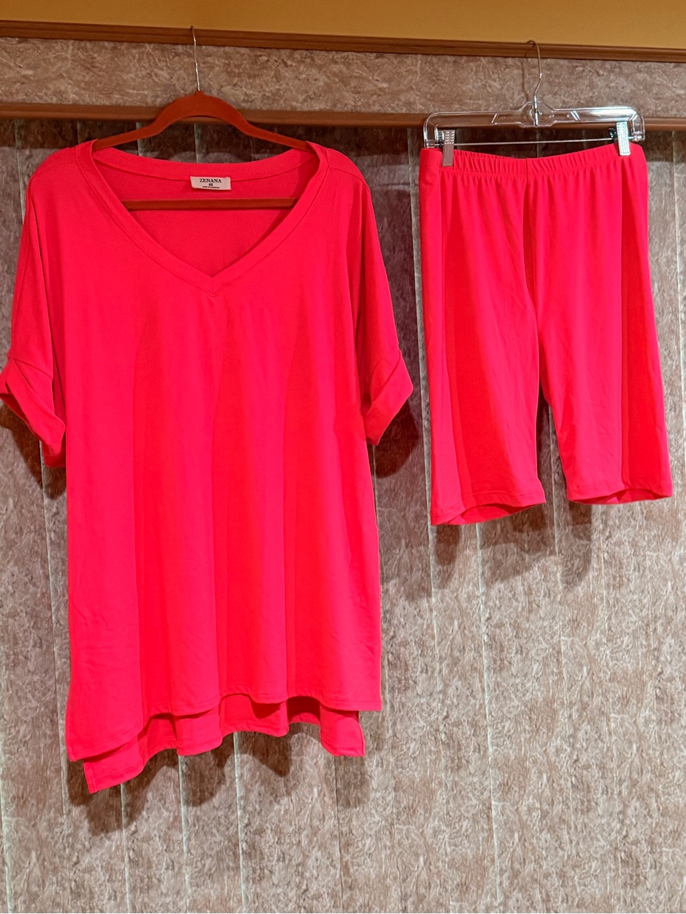 NWOT Hot Pink Lounge Set | Size 2X